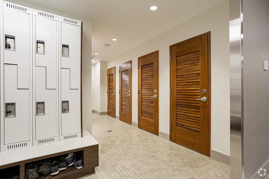 More Photos Of 425 1st St SW, Calgary Office For Lease