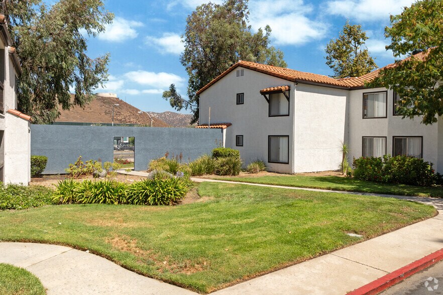 More Photos Of 9360 Creekside Ct, Santee Apartments For Sale