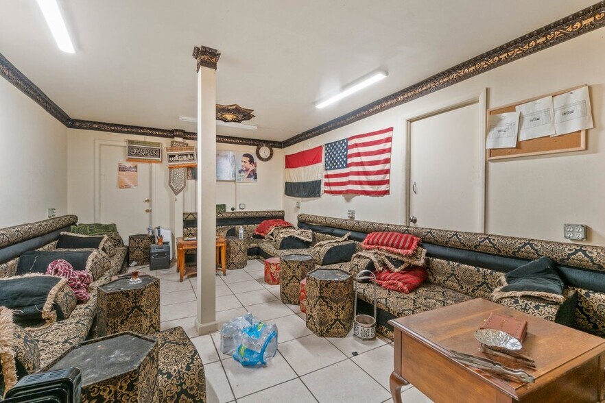 More Photos Of 2129 Charles St, Baltimore Storefront Retail Residential For Sale