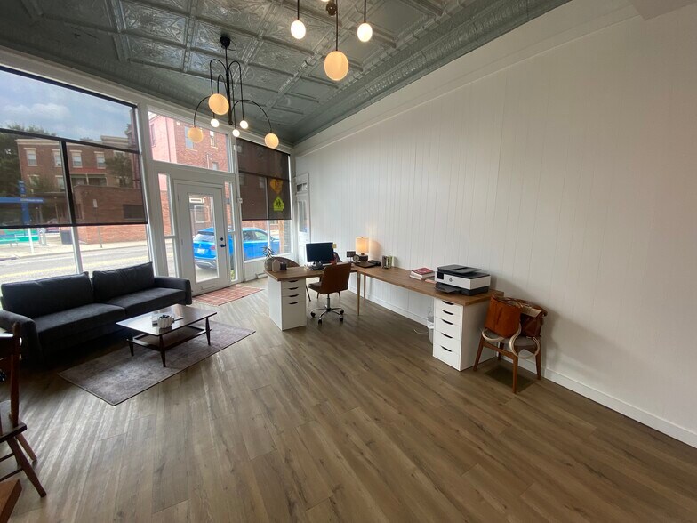 More Photos Of 305 W Pike St, Covington Storefront Retail Residential For Lease