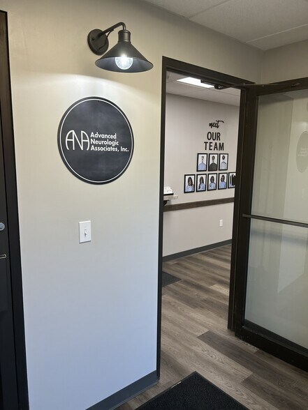 More Photos Of 34 Executive Dr, Norwalk Medical For Lease