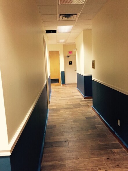 More Photos Of 475 Central Ave, Saint Petersburg Loft Creative Space For Lease