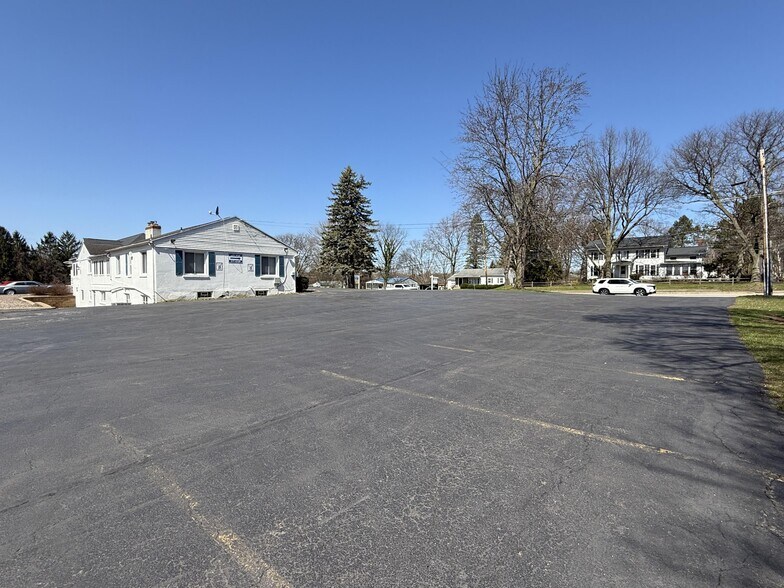 More Photos Of 2041 Penfield Rd, Penfield Unknown For Lease