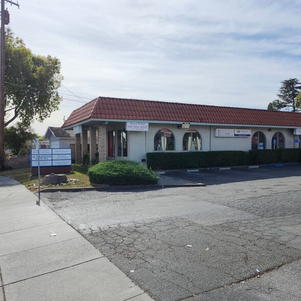 More Photos Of 770 Kiely Blvd, Santa Clara General Retail For Sale