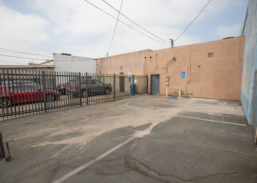 More Photos Of 922 S Atlantic Blvd, East Los Angeles Office For Sale