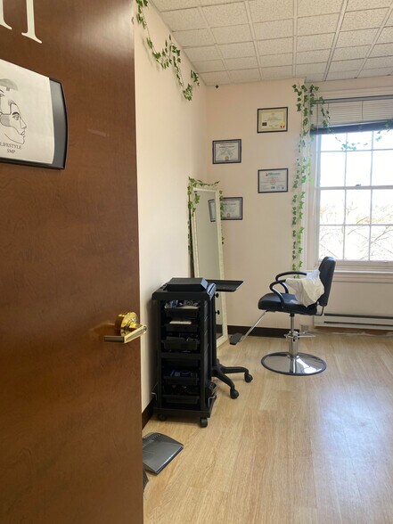 More Photos Of 559 Main St, Bethlehem Storefront For Lease