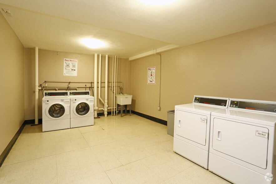 More Photos Of 401 Shady Ave, Pittsburgh Apartments For Lease