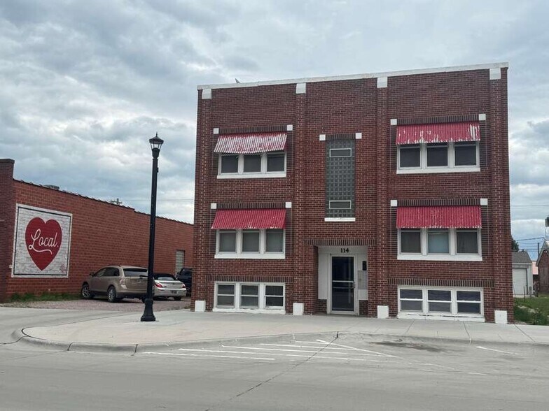 Primary Photo Of 114 N Main St, Valentine Apartments For Sale