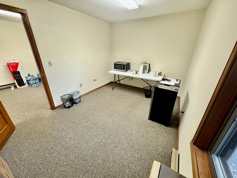 More Photos Of 24 West Rd, Ellington Apartments For Sale