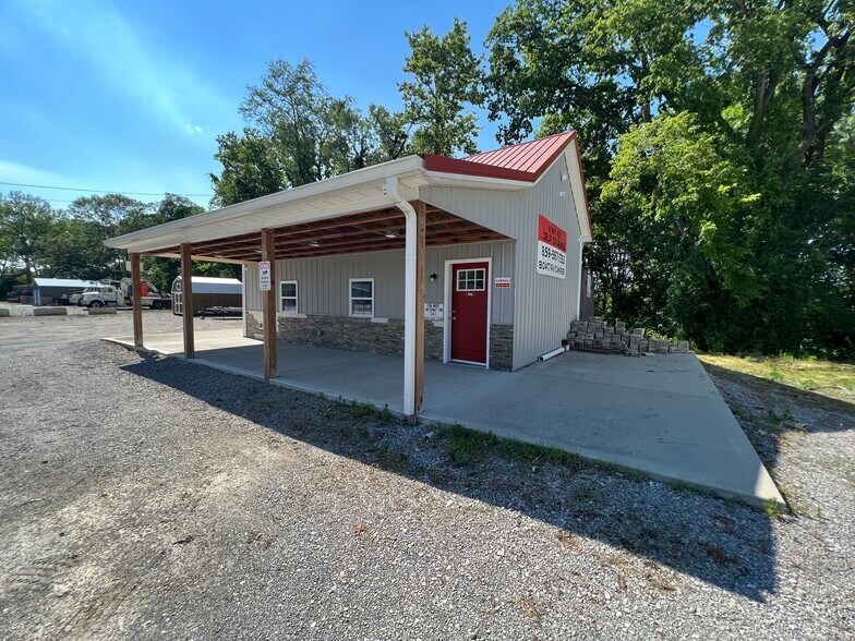 More Photos Of 3586 US HWY 42, Warsaw Office For Sale