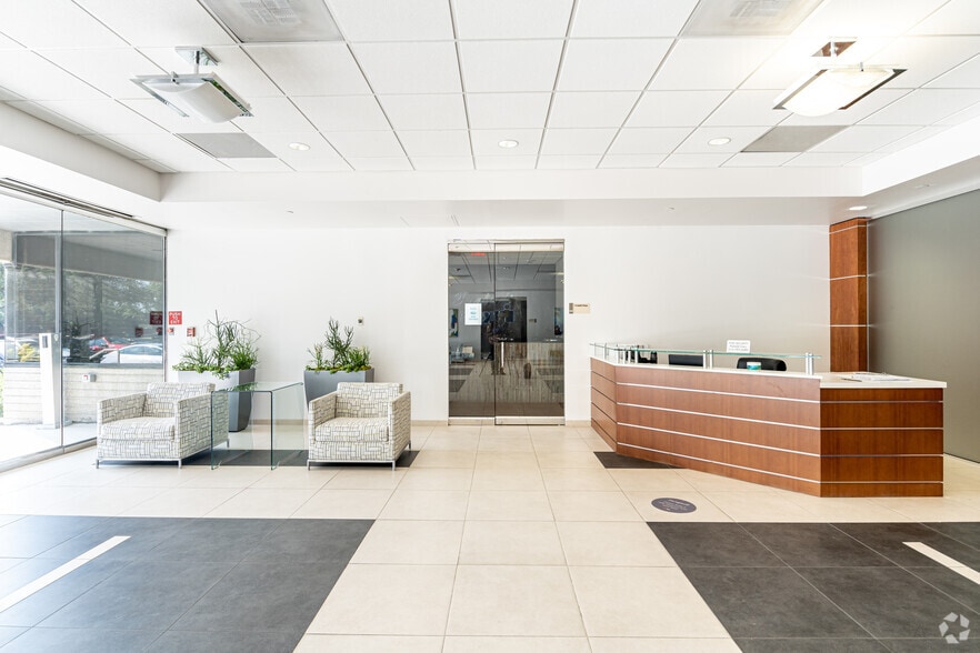 More Photos Of 5601 Executive Dr, Irving Office For Sale