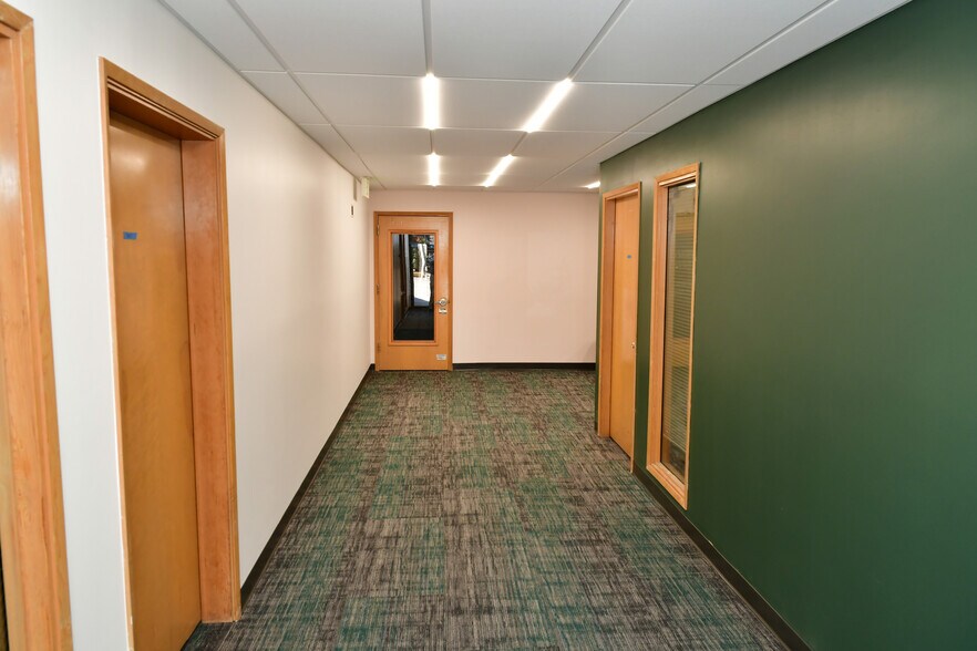 Primary Photo Of 34617 11th Pl S, Federal Way Medical For Lease