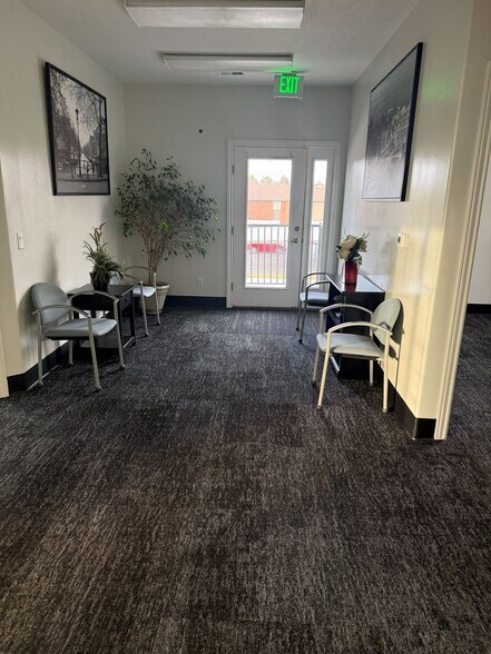 More Photos Of 5665 S Redwood Rd, Taylorsville Freestanding For Lease
