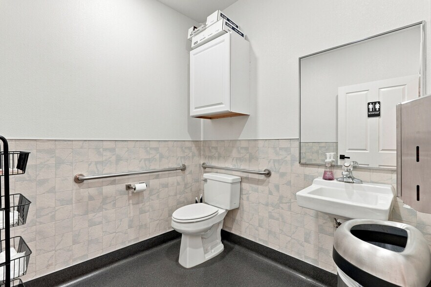 More Photos Of 3437 Empresa Dr, San Luis Obispo Office For Sale