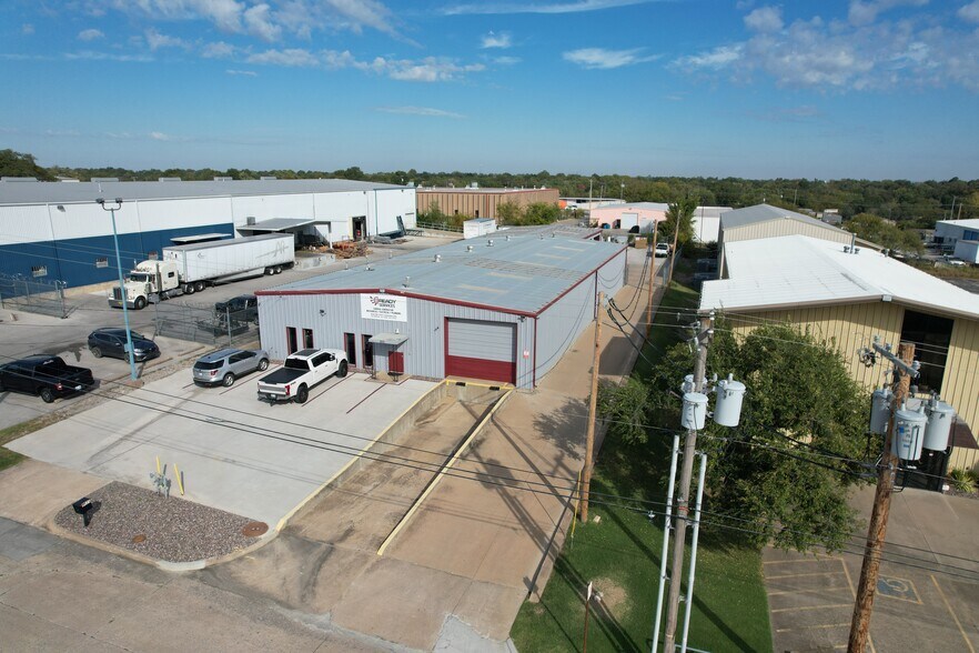Primary Photo Of 6935 E 12th St, Tulsa Manufacturing For Lease
