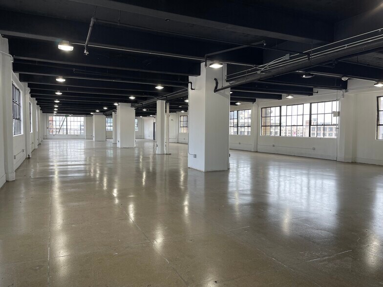 More Photos Of 726-728 S Hill St, Los Angeles Manufacturing For Lease