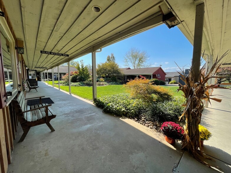 More Photos Of 2 E 28th Division Hwy, Lititz Storefront Retail Office For Lease