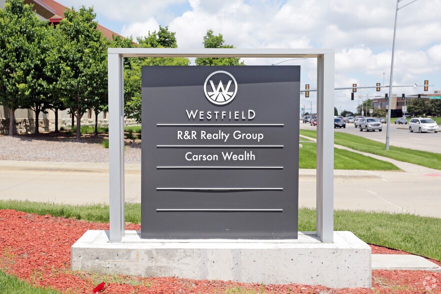 More Photos Of 1080 Jordan Creek Pky, West Des Moines Office For Lease