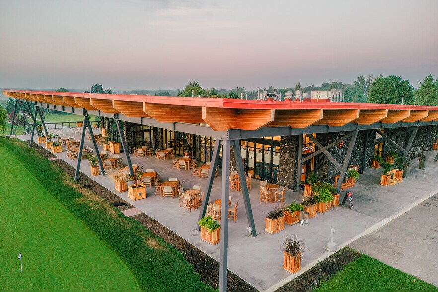 More Photos Of 324183 Mount Elgin Rd, South-West Oxford Golf Course Driving Range For Sale