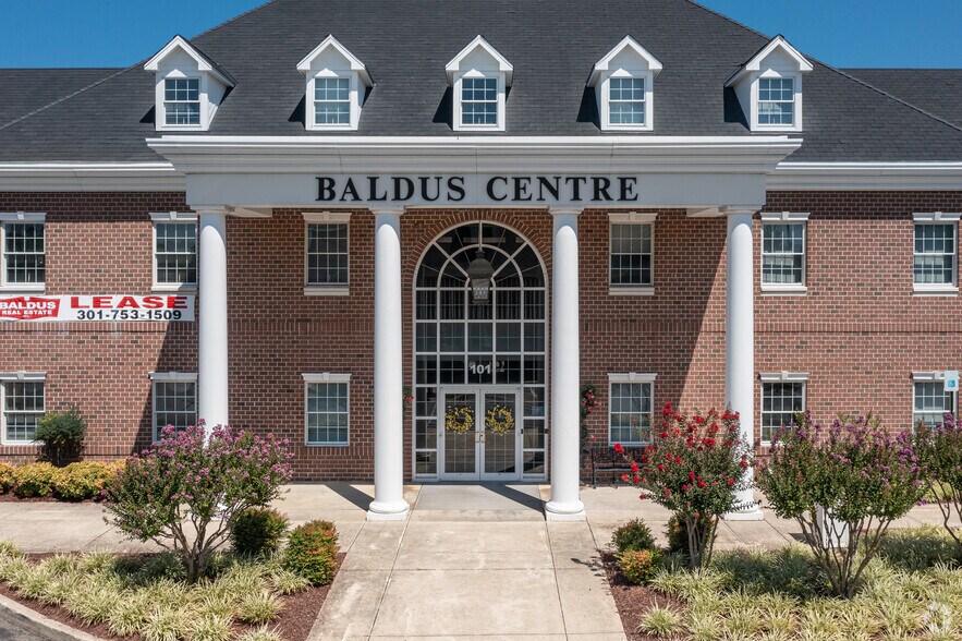 More Photos Of 101 Charles St, La Plata Medical For Lease