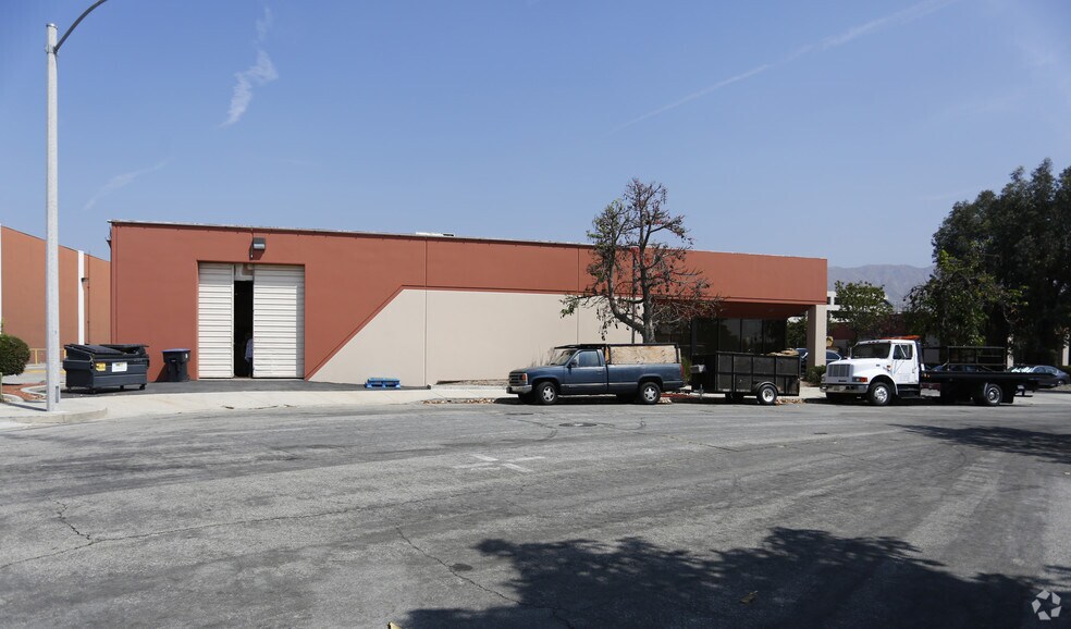More Photos Of 2819-2829 Burton Ave, Burbank Warehouse For Lease