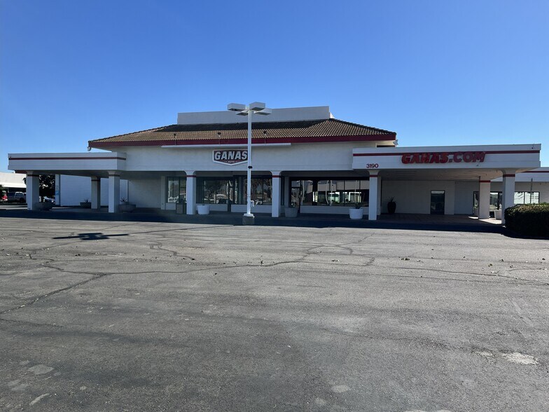 More Photos Of 3190 Auto Center Cir, Stockton Auto Dealership For Lease