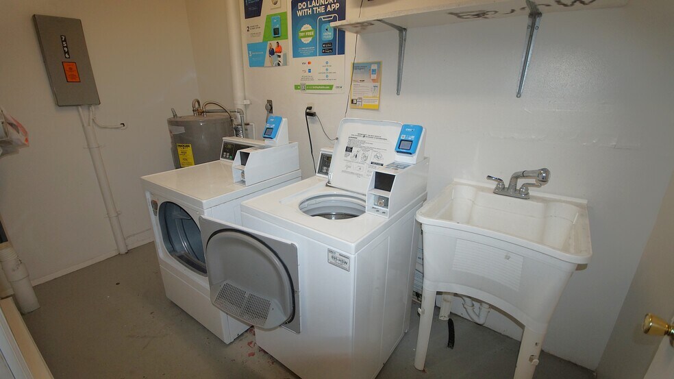 More Photos Of 7499 Hazelcrest Dr, Hazelwood Apartments For Sale