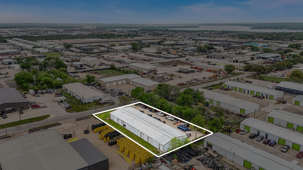 More Photos Of 5012 Kaltenbrun Rd, Fort Worth Warehouse For Lease