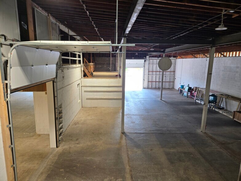 More Photos Of 9170 Transit Rd, East Amherst Warehouse For Sale