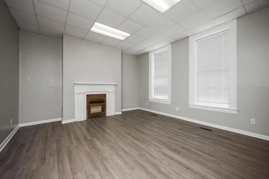 More Photos Of 217-221 S Main St, Cynthiana Apartments For Sale
