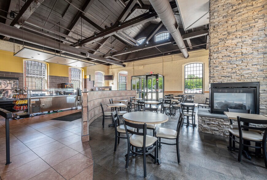 More Photos Of 146-148 W River St, Providence Medical For Lease