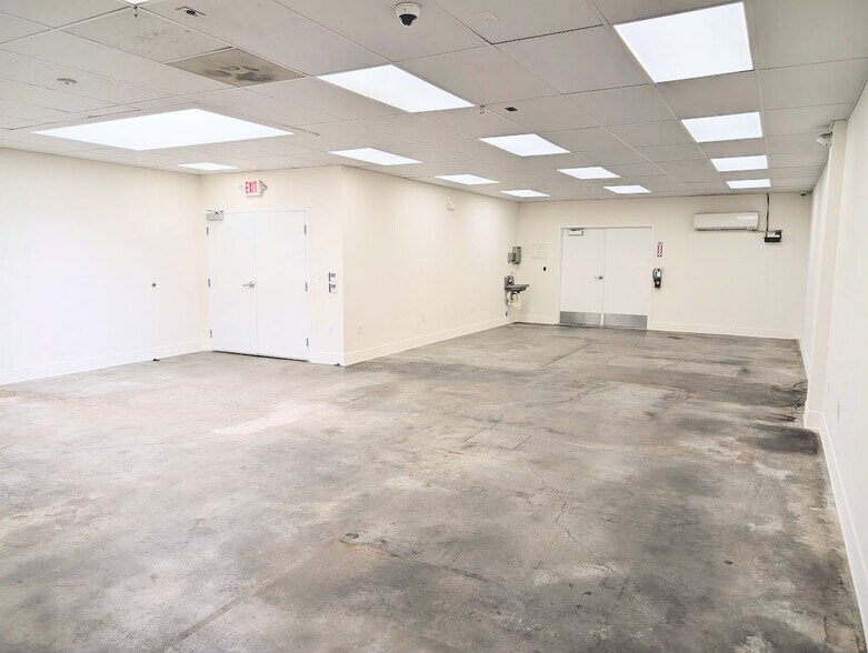 More Photos Of 6635 Sarnia Ave, Long Beach Food Processing For Sale