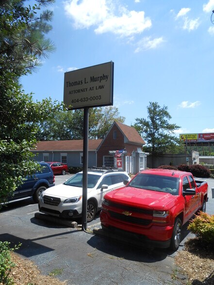 More Photos Of 3040 Briarcliff Rd, Atlanta Office For Sale