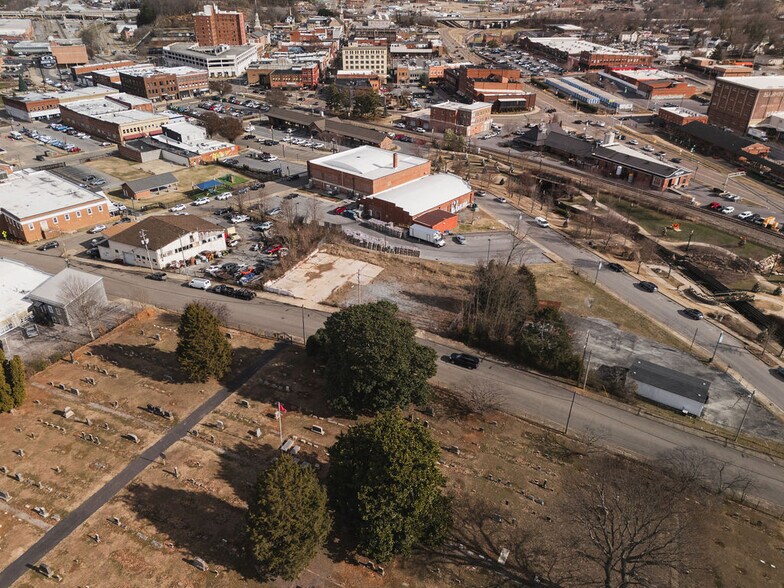 More Photos Of 213 S Boone St, Johnson City Restaurant For Sale