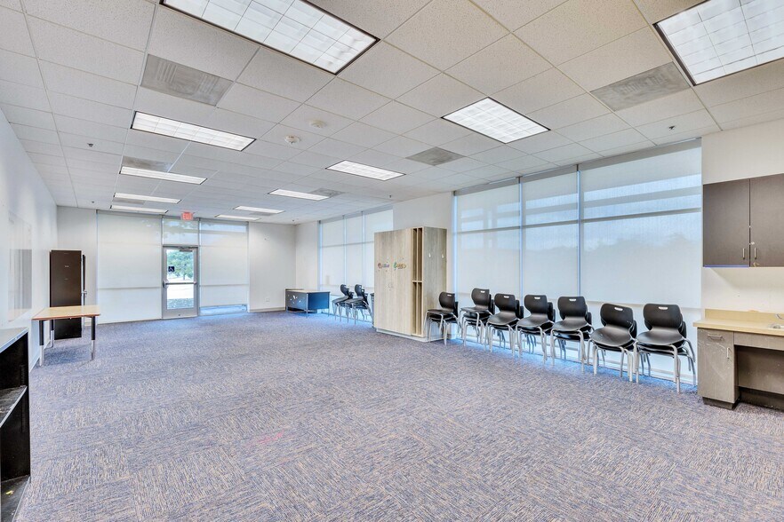 More Photos Of 9100 Hwy 290 E, Austin Research And Development For Sale
