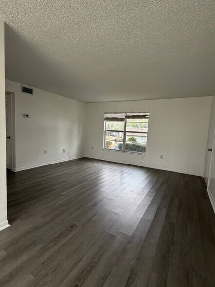 More Photos Of 2419 SE 16th Ave, Ocala Multifamily For Sale