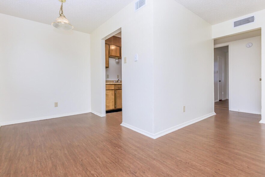 More Photos Of 255 Turner St, Roanoke Apartments For Sale