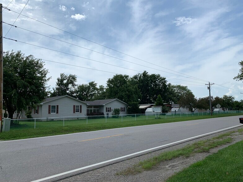 More Photos Of 321 N All Seasons Rd, Geff Manufactured Housing Mobile Home Park For Sale