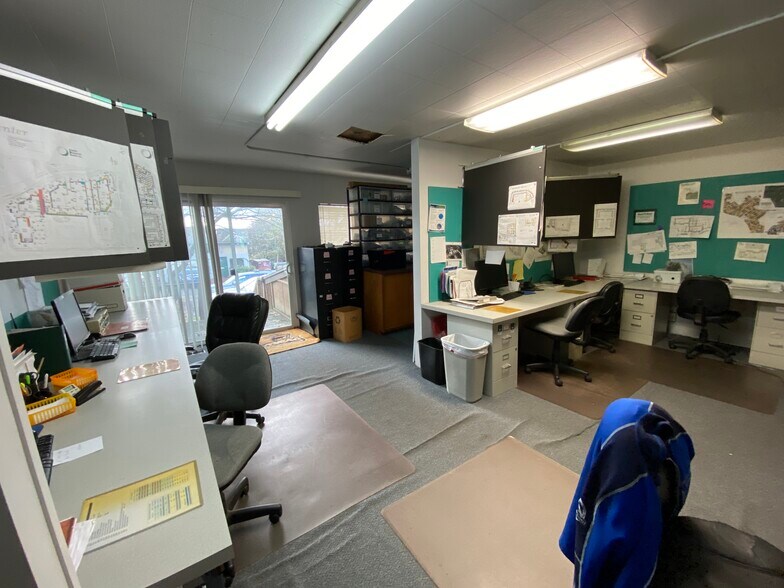More Photos Of 12840 NW Cornell Rd, Portland Office Residential For Lease