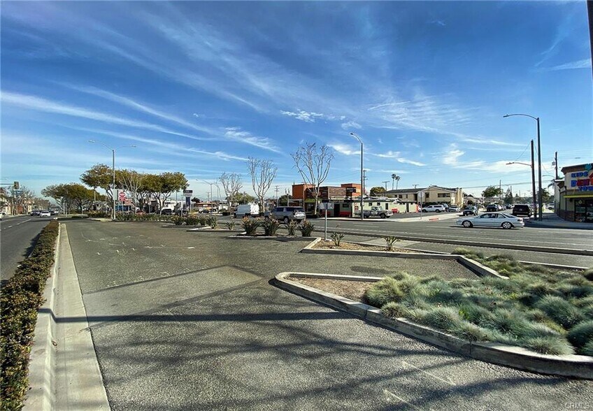 More Photos Of 16705 Hawthorne Blvd, Lawndale Medical For Lease