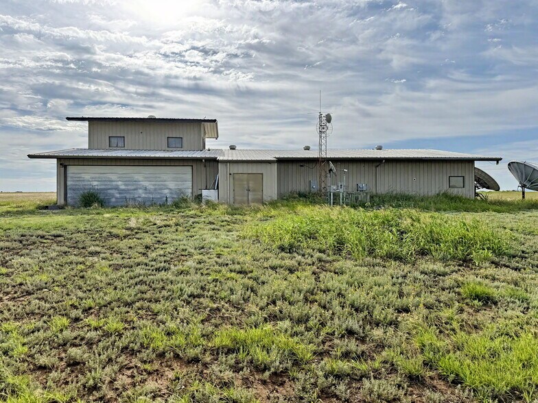 More Photos Of 1515 N Broadway, Hobart Industrial For Sale