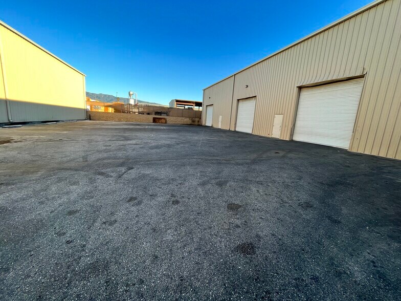 More Photos Of 14662 El Molino St, Fontana Warehouse For Sale