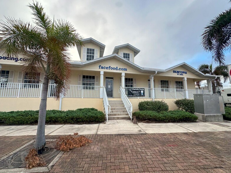 Primary Photo Of 208 Tamiami Trl, Punta Gorda Office For Lease