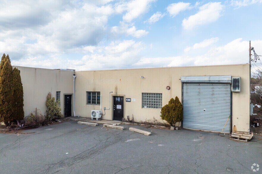 Primary Photo Of 130 Marine St, Farmingdale Warehouse For Sale
