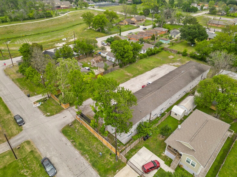 More Photos Of 4914 Kashmere St, Houston Apartments For Sale