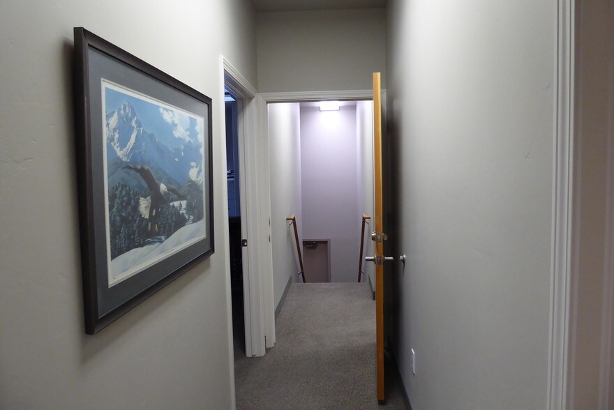 More Photos Of 132 E 5th St, Delta Office For Lease