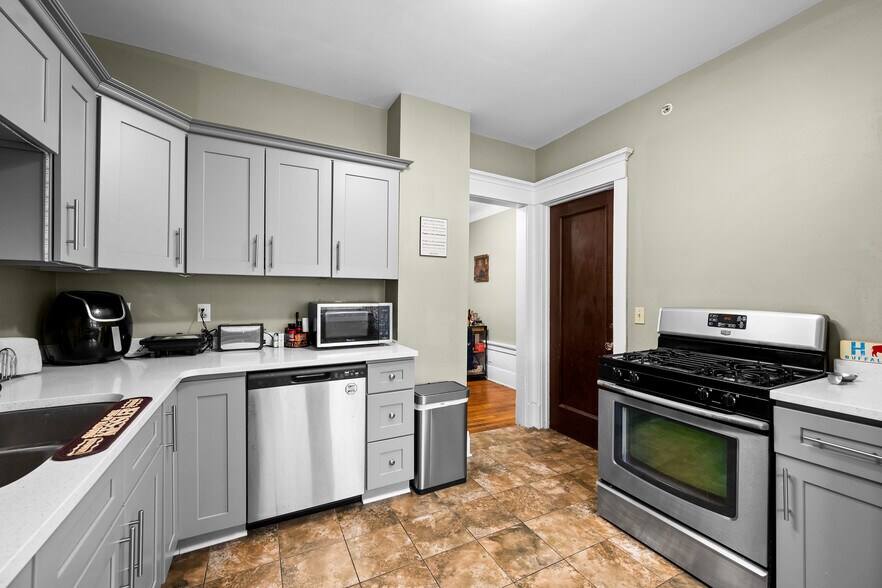 More Photos Of 632 W Ferry St, Buffalo Apartments For Sale