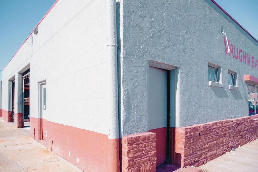 More Photos Of 601 S School Ave, Fayetteville Auto Repair For Sale