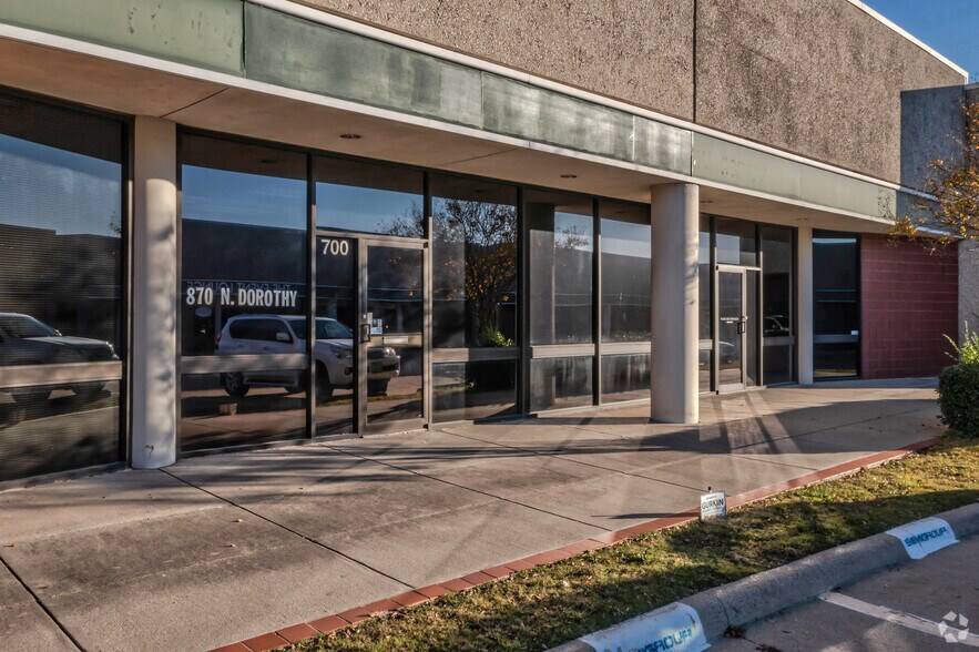 More Photos Of 850 N Dorothy Dr, Richardson Unknown For Lease