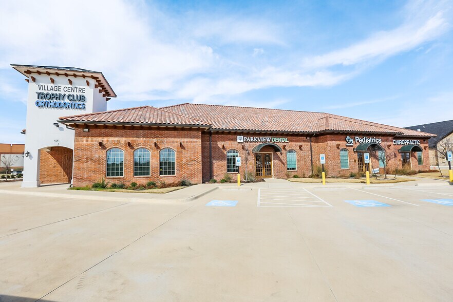 More Photos Of 625 Parkview Dr, Trophy Club Medical For Sale
